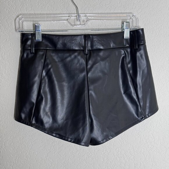 NWT Superdown Shorts Faux Leather sz SX Black Revolve - Picture 6 of 9